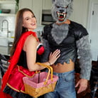 Aubree Valentine in 'The Doppelganger - S43:E11'