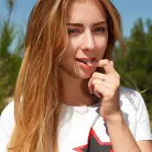 Elison in 'Wet Fingers'