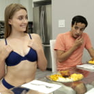 Elle Mcrae in 'Moms Tough Love - S12:E2'