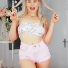 Gina Varney in 'Giving In'