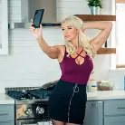 London River in 'Mom Gets Jealous - S14:E10'