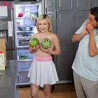 Minxx Marii in 'Step Sis Is Breeding Material - S6:E4'