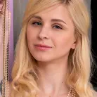 Violetta V in 'Blonde Beauty'