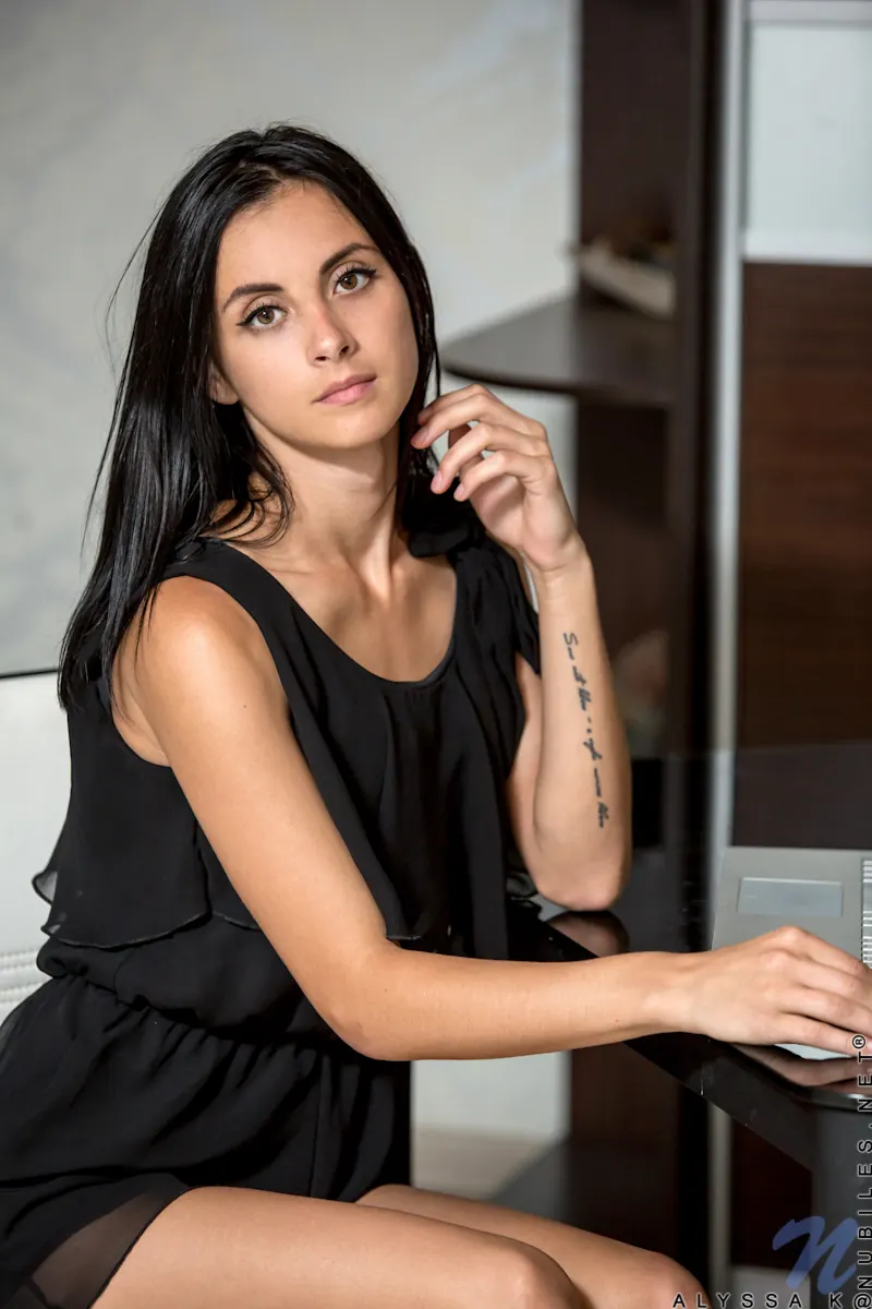 Alyssa K - Belleza femenina | Picture (3)