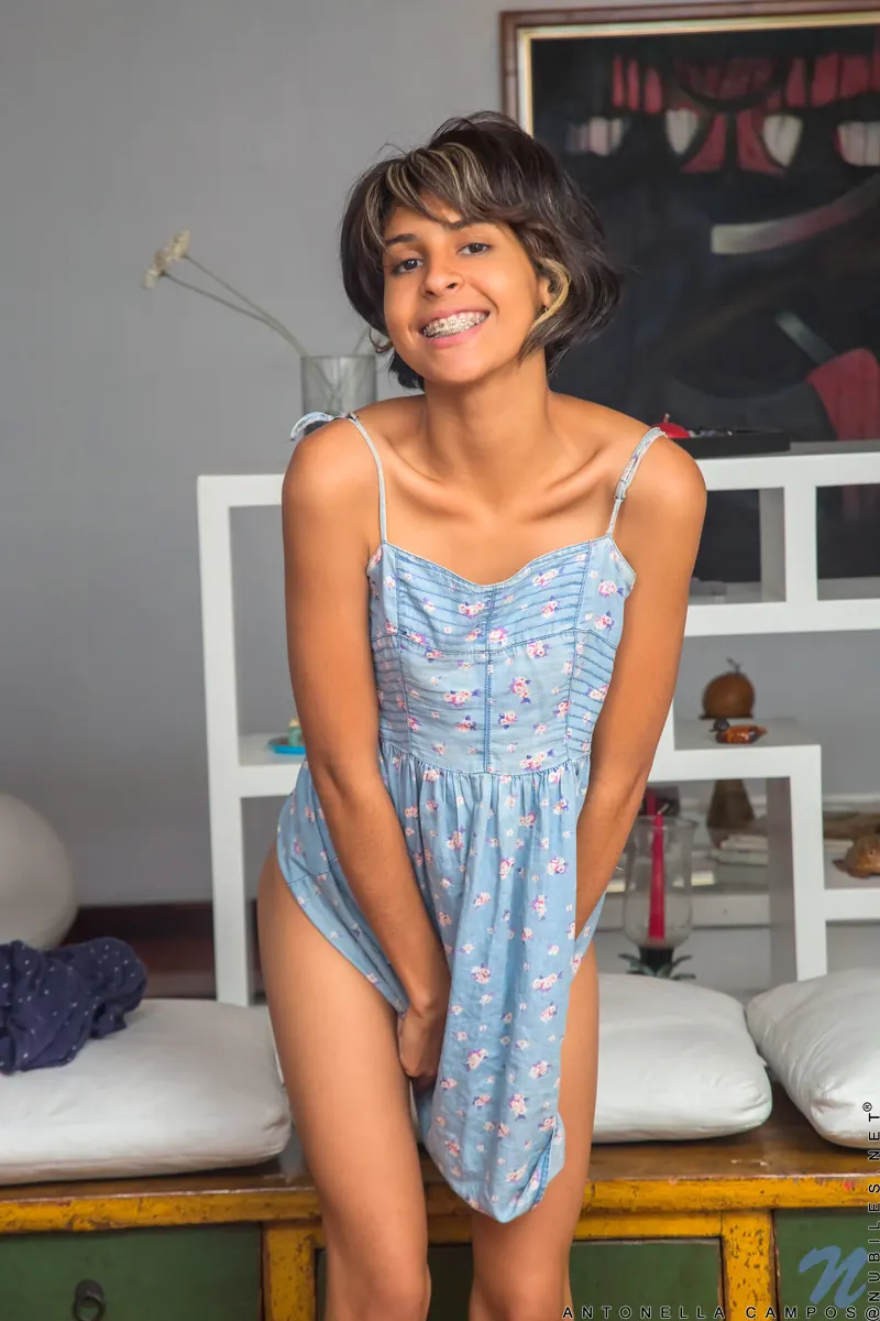Antonella Campos - Tetas alegres | Picture (2)