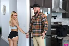 Chloe Temple - Who Touched My Stuff - S39:E10 | Picture (3)