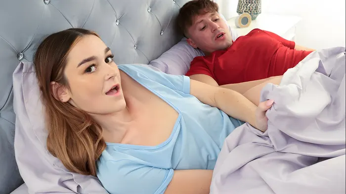 Della Cate in Stepsisters Rules - S36:E4