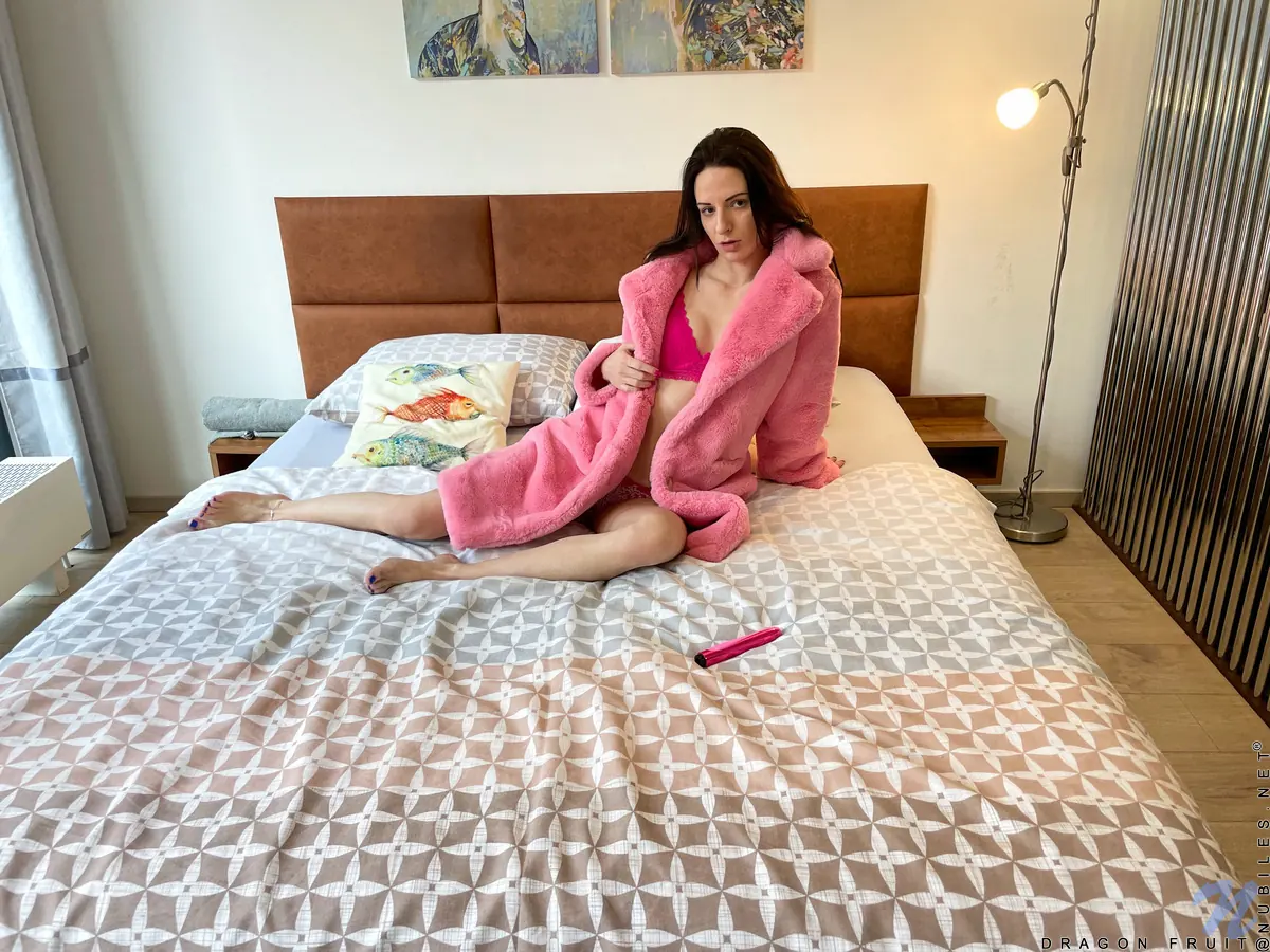 Dragon Fruit - Lick Me | Picture (1)