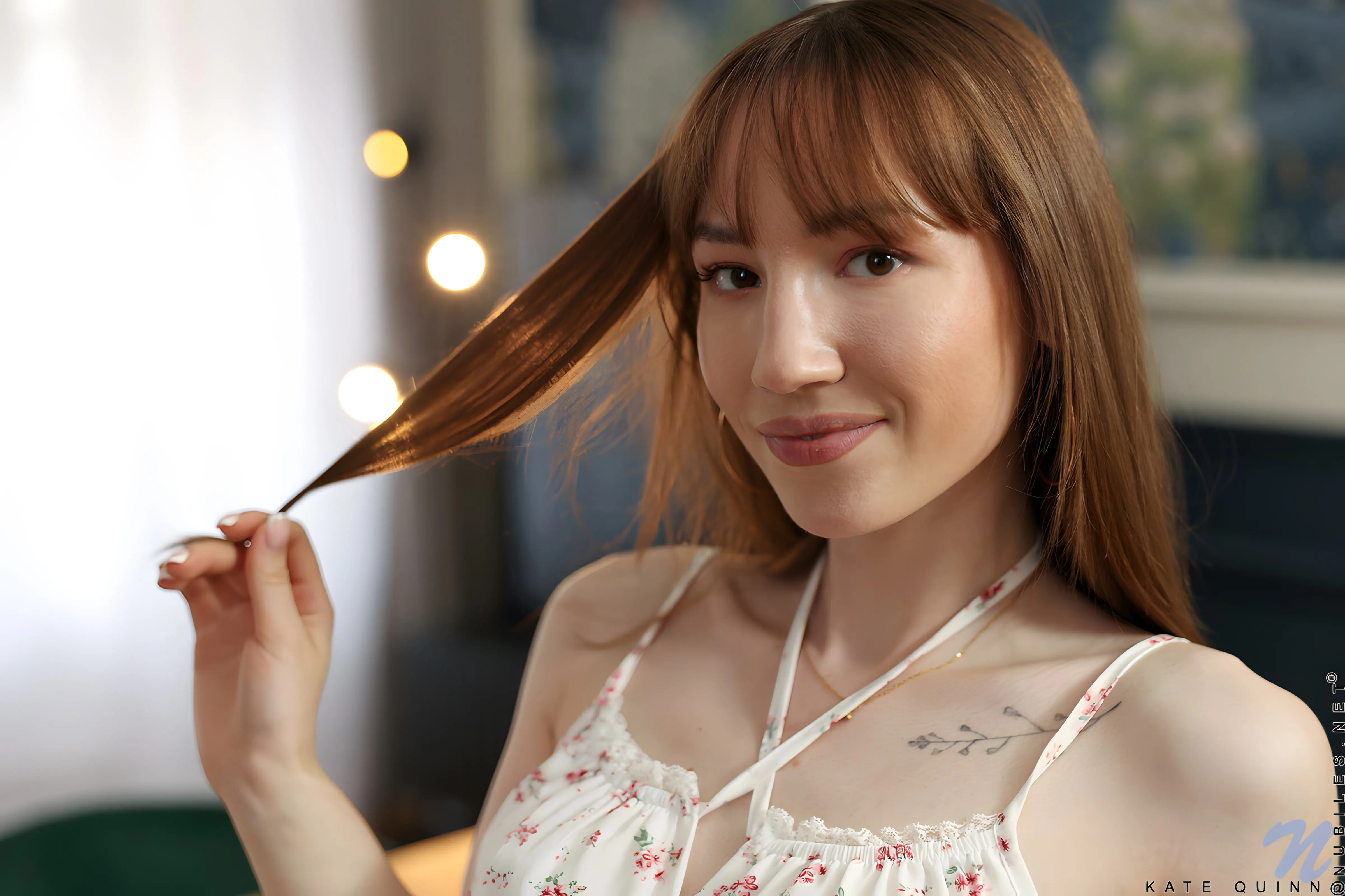 Kate Quinn - 1all Show No Tell | Picture (2)