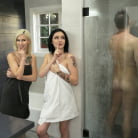 Kiara Cole in 'Two Step Sisters Get Stuck - S13:E2'