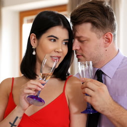 Bottoms Up - S36:E20