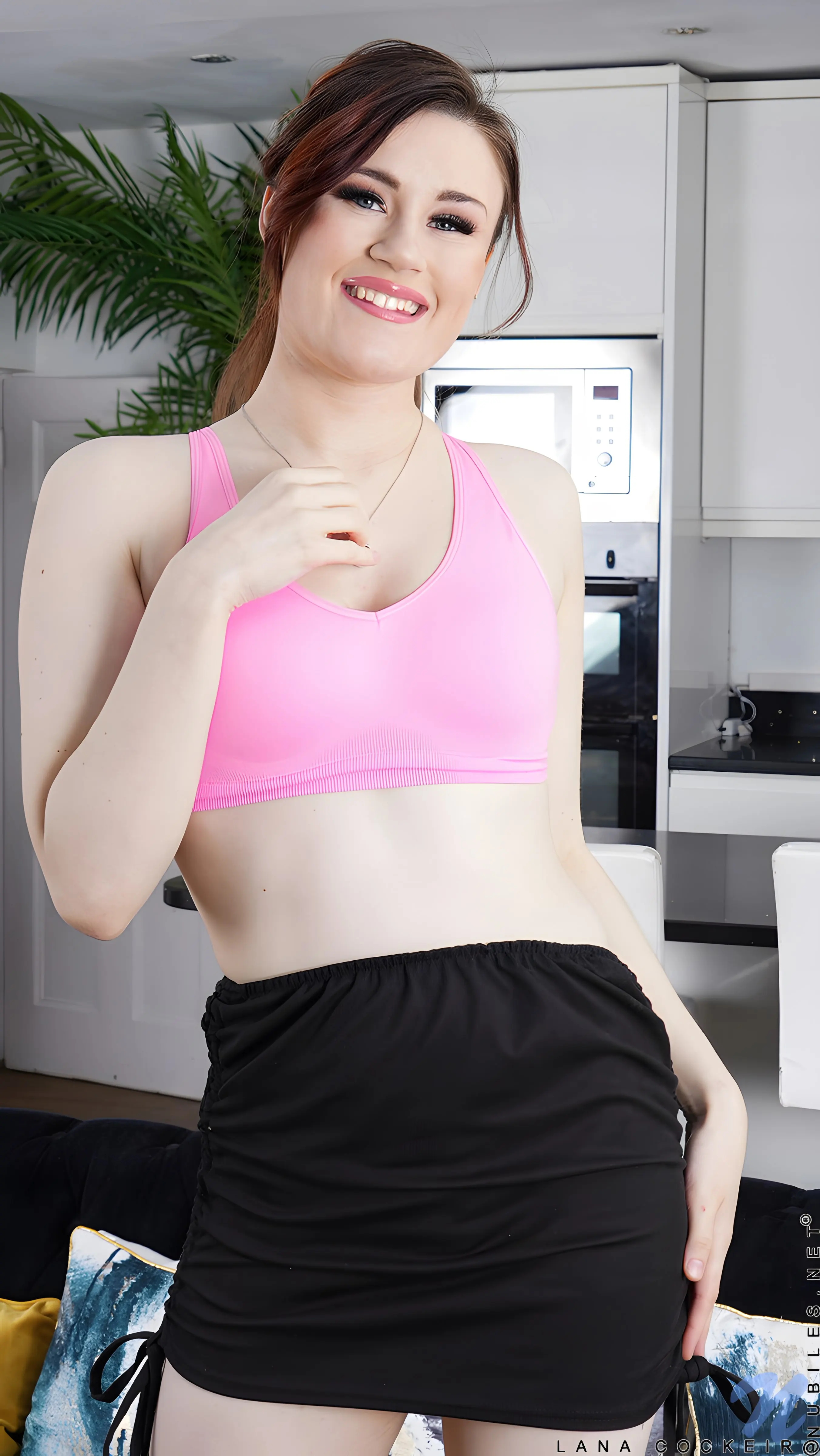 Lana Cockeir - Chica enloquecida | Picture (1)