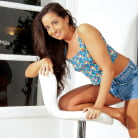 Lara Lee in 'The Girl Nextdoor'