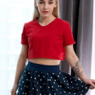 Lottie in 'Blonde Beauty'