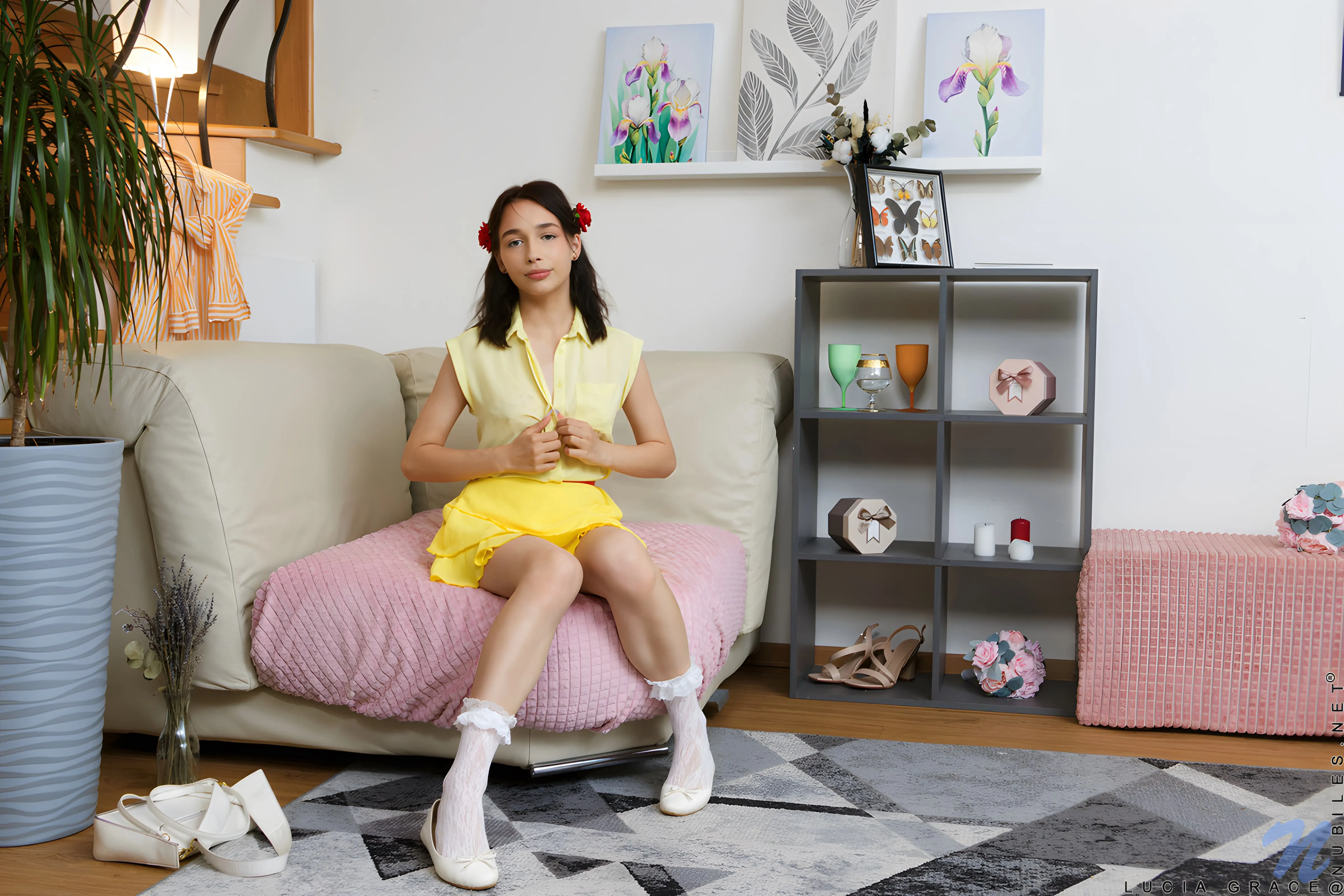 Lucia Grace - Pigtail Tease | Picture (2)