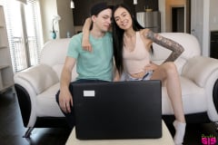 Marley Brinx - Touch My Body Challenge - S5:E7 | Picture (1)