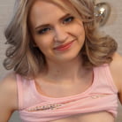 Merda Whiskey in 'Blonde Babe'