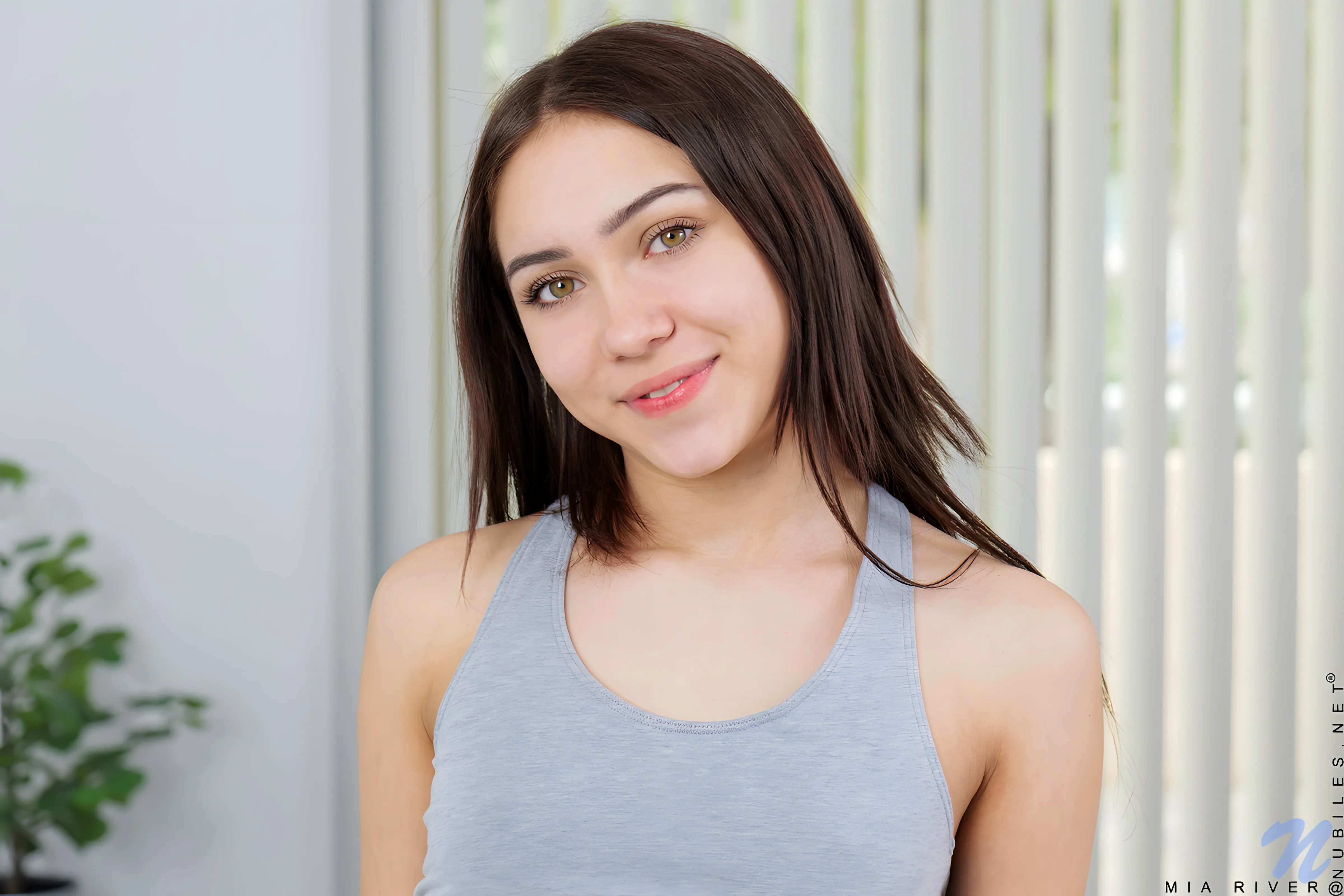 Mia River - Super Sexy | Picture (3)