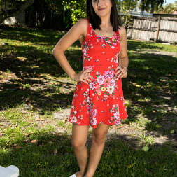 Naughty Girl Nextdoor