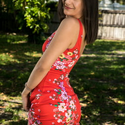 Naughty Girl Nextdoor