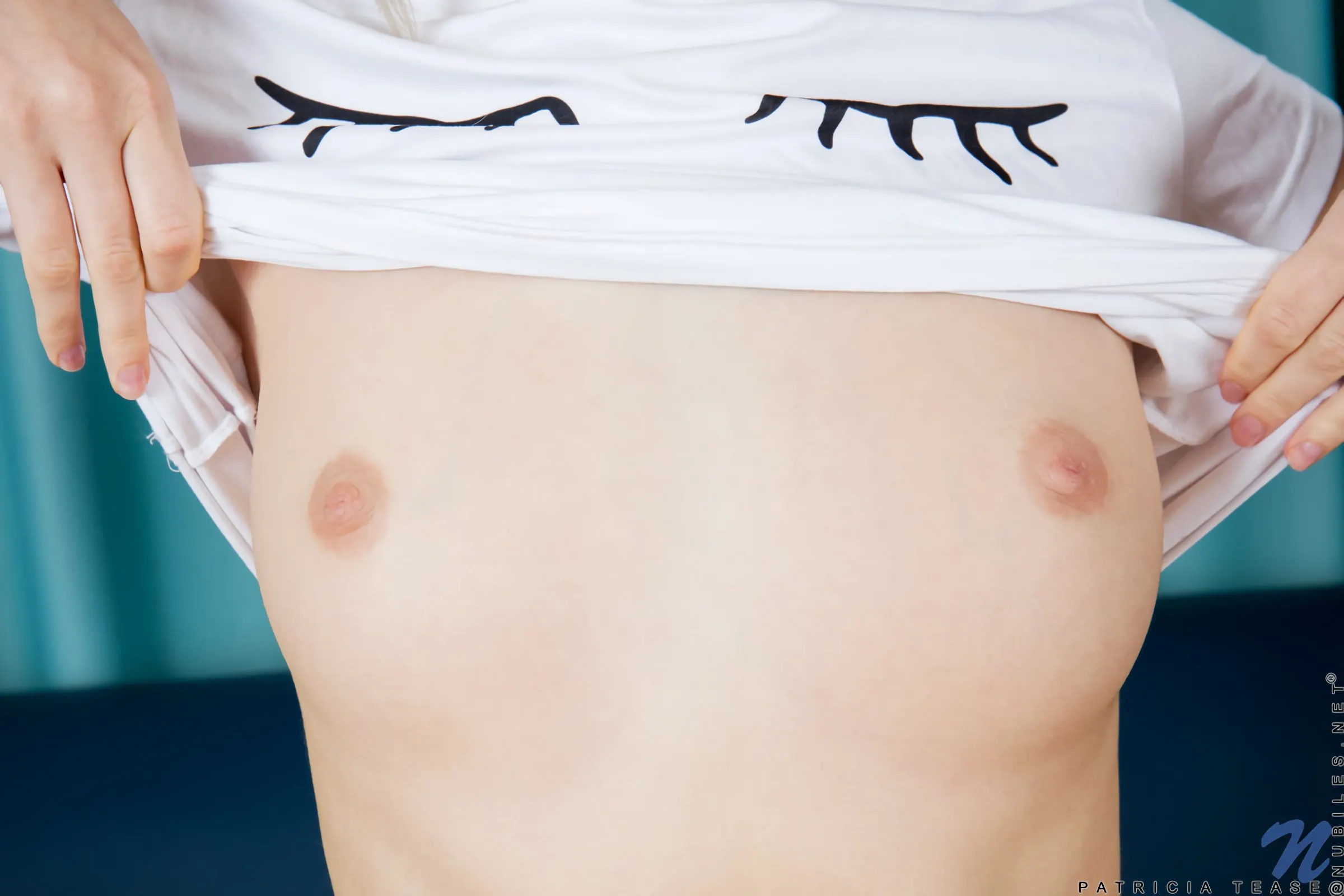 Patricia Tease - Playing With Patricia | Picture (3)