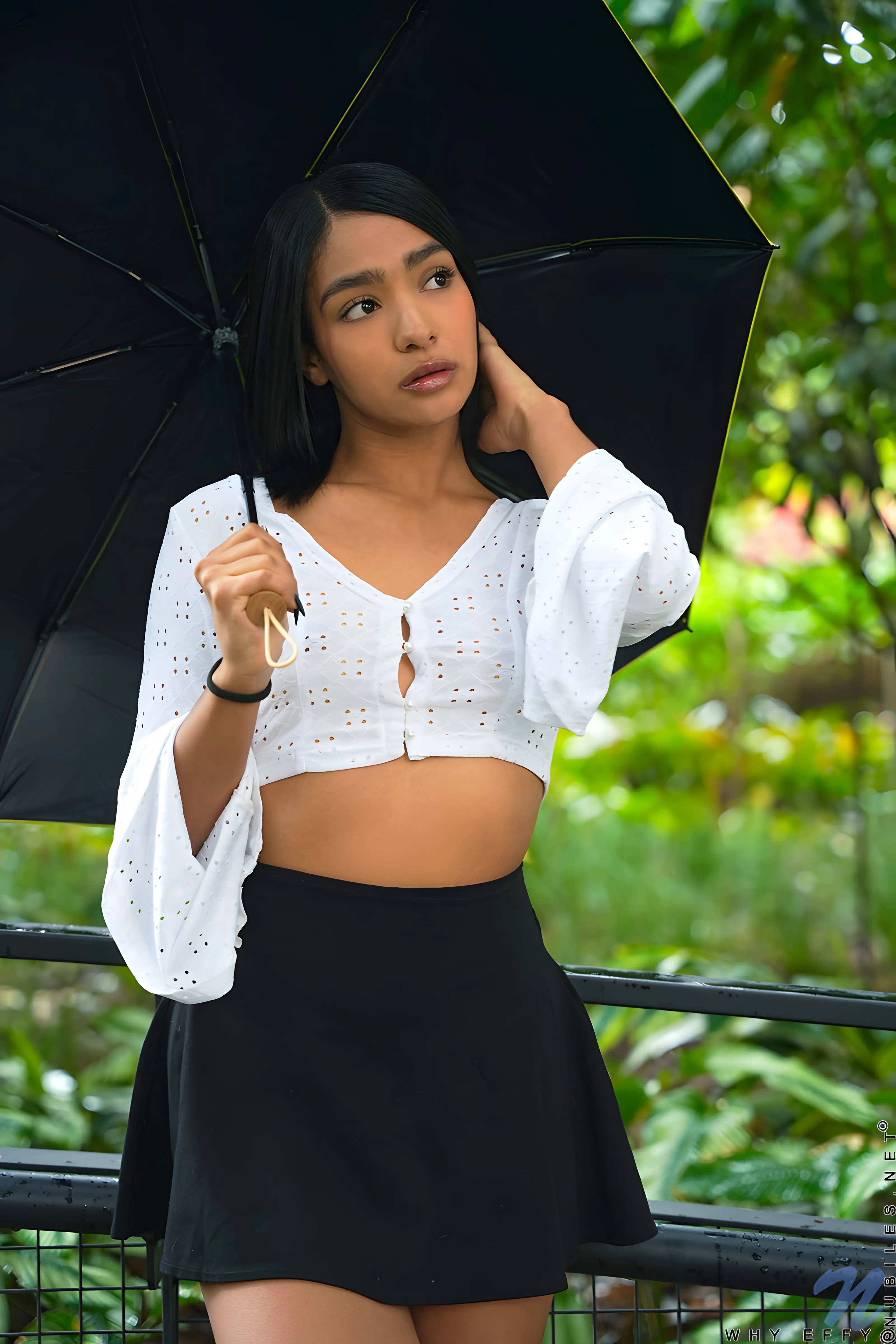 Why Effy - Sultry Gaze | Picture (2)